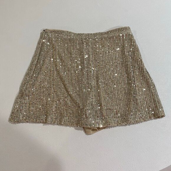 Abercrombie & Fitch Gold Sequin Mini Skirt Size Small Holiday Party NYE - Picture 2 of 8